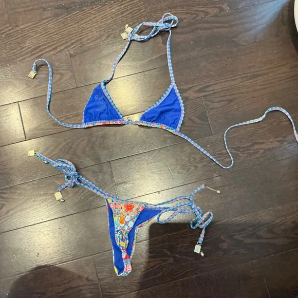 Bikini set - Picture 2 of 2